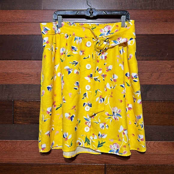 Ophelia Roe Dresses & Skirts - 🌞Floral Yellow A-Line Skirt Womans XL